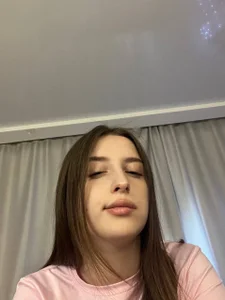LeanneDinkle do u like my blouse? . fénykép