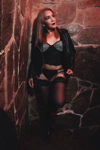 Kelly_Mature_ I feel sexy with my jacket 사진 6