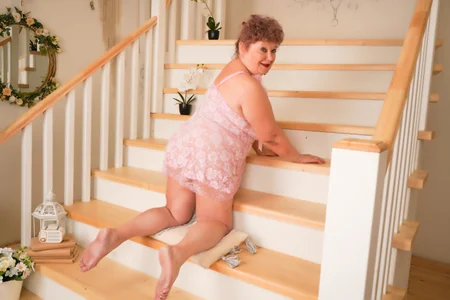 YourHotGranny Public Εικόνα 3