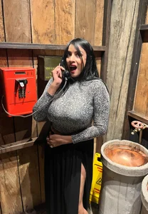 Lena-Williamss: Public ( 2 фото)