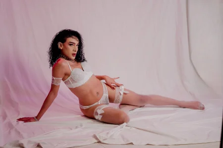 BritannyClaire: Goddess✨ ( 4 фото)