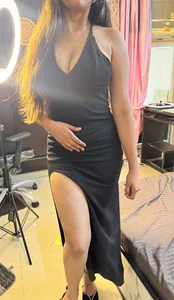 Exotic_kia Black dress Foto