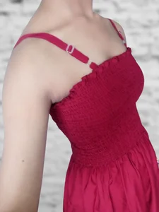 NehaStrip1 Public Foto