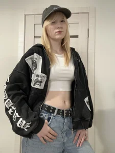 KoriMelon is this a girly outfit? slika 5