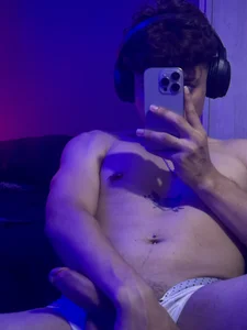 Ali_cuteboy1のmE UWUの 2枚の写真