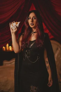 Emilywatsonn Happy Halloween WITCH صورة واحدة|Emilywatsonn Happy Halloween WITCH صورتان|Emilywatsonn Happy Halloween WITCH  5 صور|Emilywatsonn Happy Halloween WITCH  5 صورة