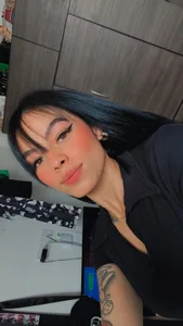 leslie_thompson Public Pic 2