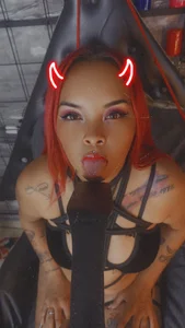 Alana_Roth for you lord  8টি ছবি