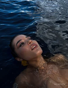 EricaKors admire Hình