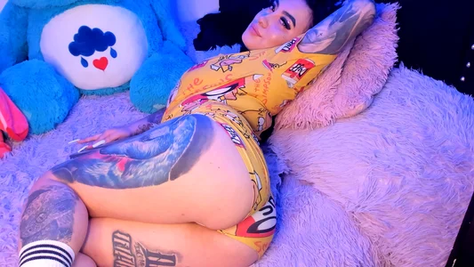 CloeeBeckam PIJAMA SEXY Pic