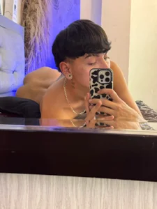 Slim_Tiann Mirror does not lie صورة واحدة|Slim_Tiann Mirror does not lie صورتان|Slim_Tiann Mirror does not lie  2 صور|Slim_Tiann Mirror does not lie  2 صورة