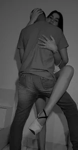 Emyli_Liamx Public টি ছবি