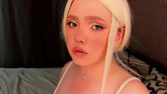 EmillyBones Blonde  5. fénykép