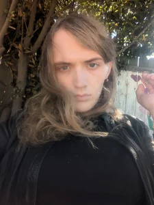 BlondeyMiyMiy Miyah clothed Pic 2