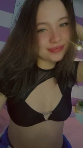 little_emma0 🥰 Pic