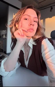 JeanneUnknow Public Pic 2