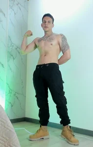 Zdjęcia Dustin_Sonne Enjoy a little more😏:  4