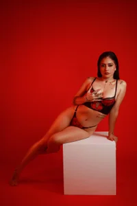 JESYSOZ23_ Glamm girl Pic 5