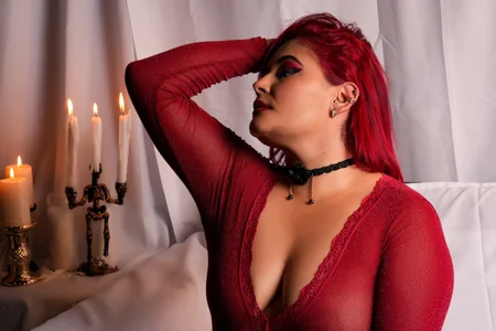 Amara_RedJS Lady in Red🔥❤️🔥 slika