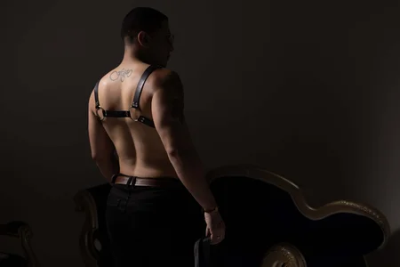 JoshMillerr_ Dark Temptation 🖤 Foto 8