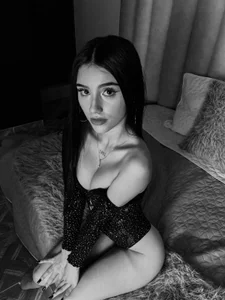 CristalCornner_ black and whitte Immagine  4