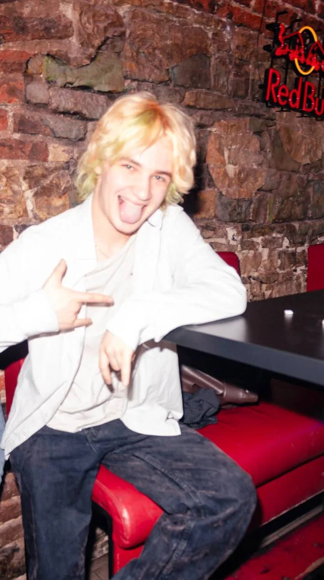 Трендове зображення  2044 JameMiller