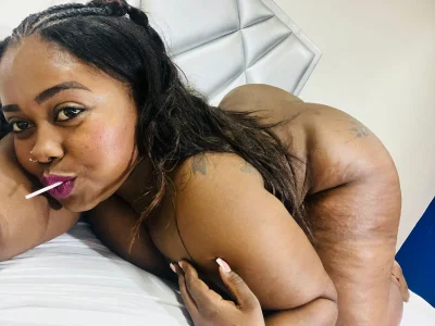 naughty girl for you de exotic_karmella  5 Imagens