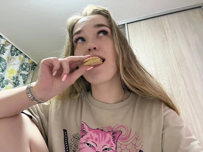 DenitaSpace My slutty breakfst Bilde