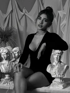 IbizaJacobs Beauty in black 🖤✨ Pic 5