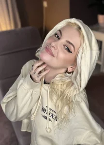 ☕👅 od AndiaHart  6 snímek