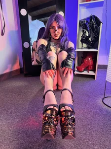 LilithDark666: Public ( 6 фото)