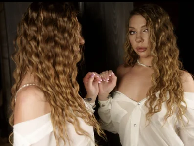 AlysonHuxley_ Touch me Pic 4