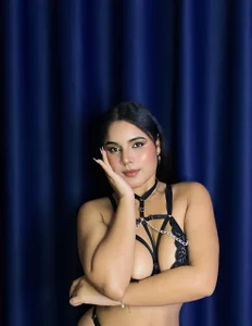 aurora__johanssonITS ME🖤图片