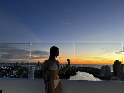 ari_kat just me. Gambar 4