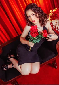 DoollyRosee Little black dress Pic 3