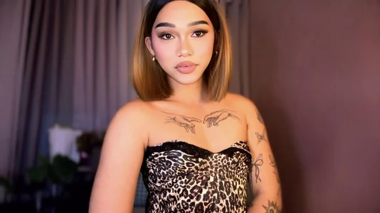 Kelly_Mckinney Kelly 1 Foto 2