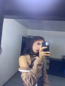 Kimberly_Lopez Public Pic 2