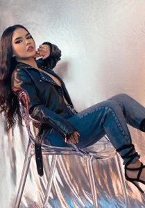 alana-bloom Welcome ♥ to my profile Pic 3