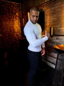 MattRodriguez9 kullanıcısının New photos in ball gown albümü -  8 fotoğraf