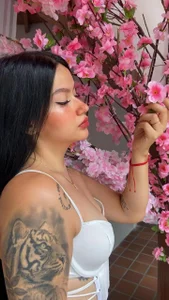emma_rose29 Spoil me with lots of love and attention 사진