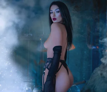 KinkyAmelie kullanıcısının Dark Temptation albümü -  7 fotoğraf