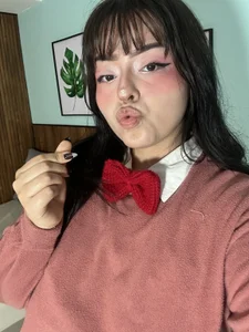 Momo ayase de curvy_rousi Foto 2