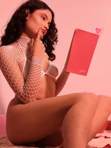 MirandaLawrens_: Sweet valentine <3 ( 6 фото)