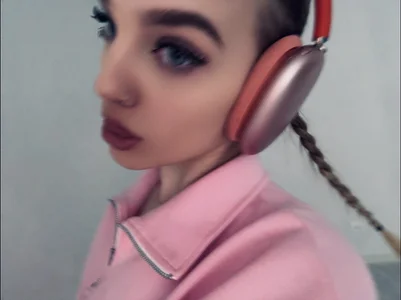 TonaSaether Public Pic 2