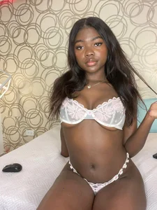 DahianaLopez_sensual girl Bild 2