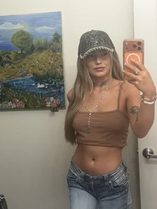 kissedbyevie Public Pic