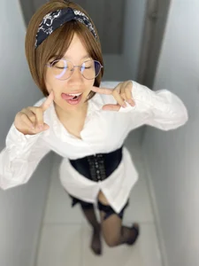 Anto_herrera: White shirt and corset ( 6 фото)