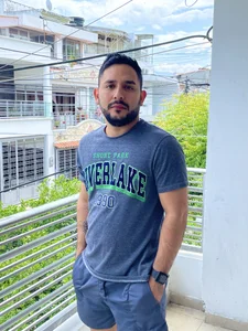 Marc_and_Emma1 Public Pic 4