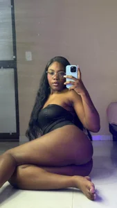 Beautyful de Beautyebony_  5 Imagens