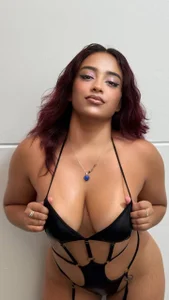 NaughtyNinnaXXXのSexy in blackの枚の写真